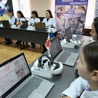 virtual reality headset